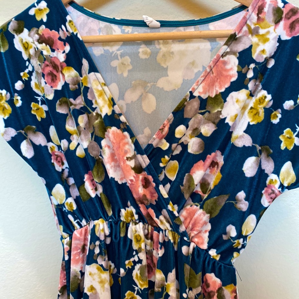 Pinkblush Floral Maternity Dress - Picture 4 of 4